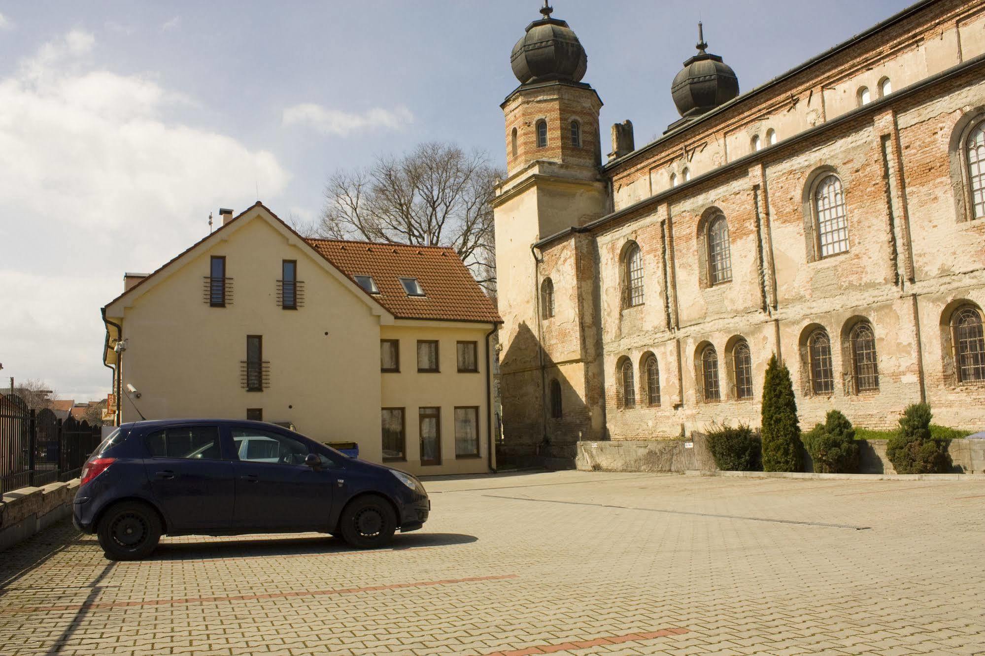 Hotel Premier Trnava Exterior foto